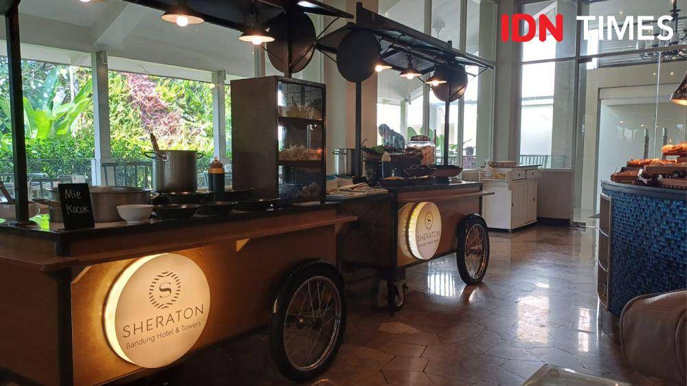 Potret restoran di Sheraton Bandung Hotel & Towers, Bandung (IDN Times/Dhiya Awlia Azzahra)