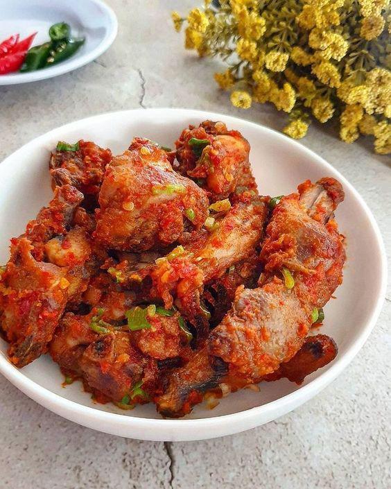 Resep Oseng Ayam Mercon yang Pedasnya Nampol