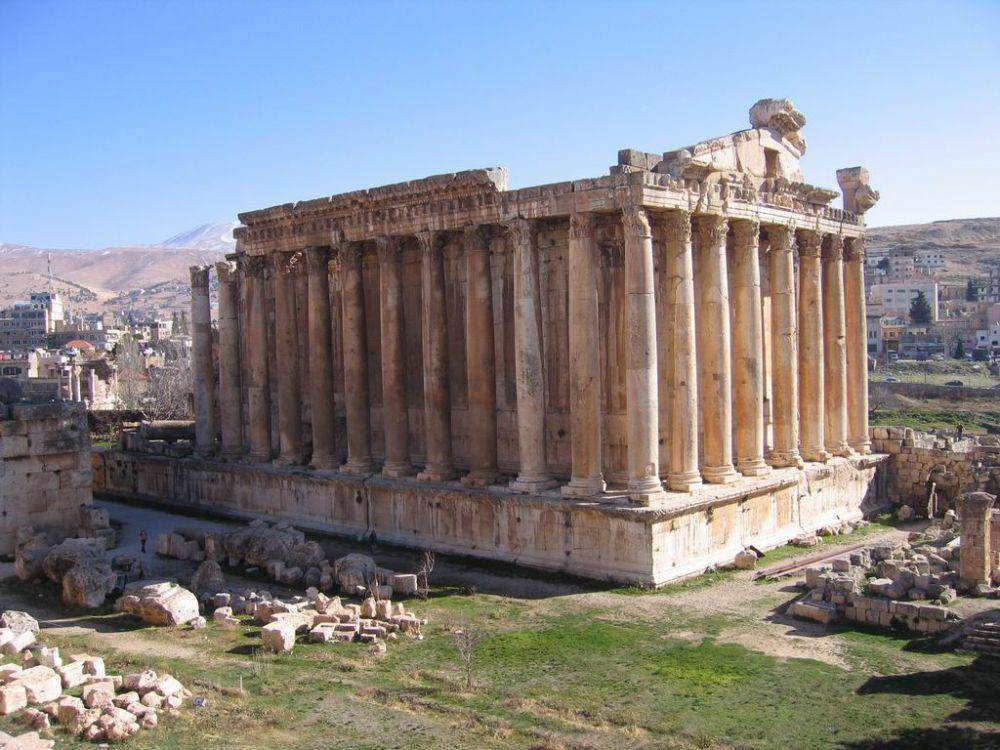 Temple of Bacchus, sisa-sisa peninggalan masa Kekaisaran Romawi kuno di Kota Balbeek, wilayah Lembah Bekaa, Lebanon(commons.wikimedia.org/Vyacheslav Argenberg)