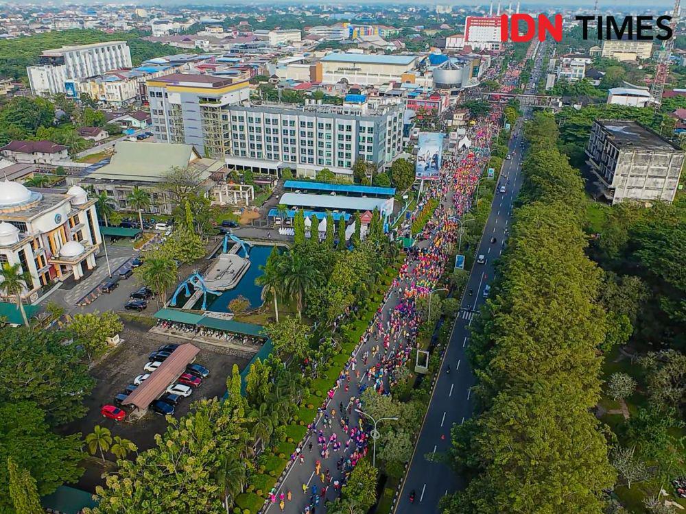 Ribuan Warga Pontianak Pecahkan Rekor Lewat Tari Jepin Massal