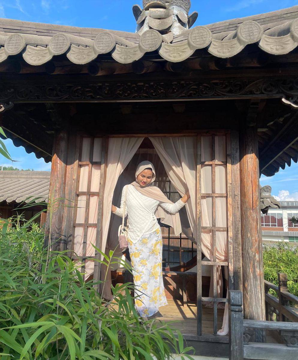Inspirasi OOTD ala Xaviera Putri (instagram.com/xavieraaputri)