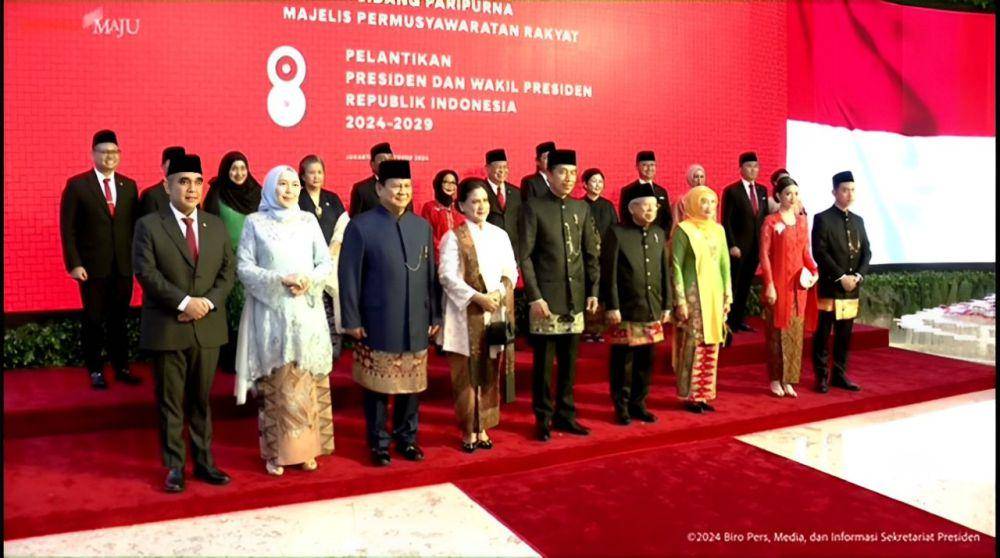 Gaya Tokoh Publik Pria Saat Menghadiri Pelantikan Presiden dan Wakil Presiden RI 2024 (YouTube.com/Sekretariat Presiden)