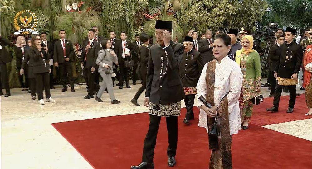 Gaya Tokoh Publik Pria Saat Pelantikan Presiden dan Wakil Presiden RI 2024 (YouTube.com/Sekretariat Presiden)