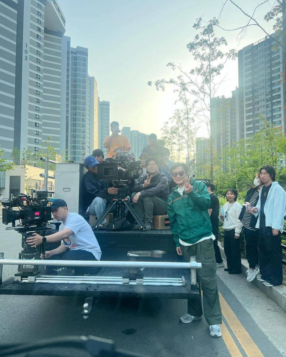 potret tim produksi di balik layar drama The Judge From Hell (instagram.com/ssinz7)