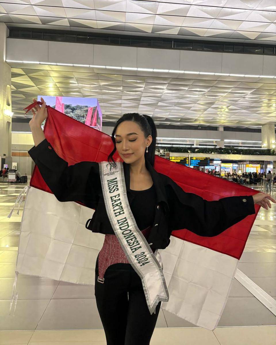 Potret Keberangkatan Jennifer Calista ke Ajang Miss Earth 2024 (Instagram.com/mahakaryadutapesonaindonesia)
