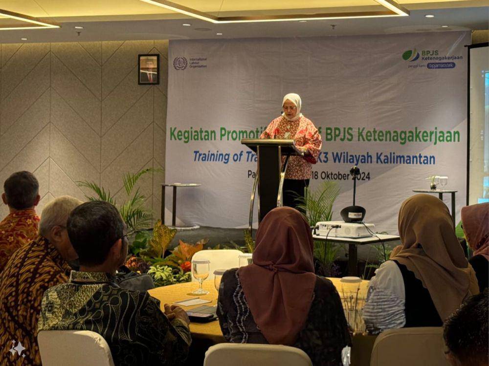 BPJS Ketenagakerjaan bersama International Labour Organization (ILO) sukses menggelar Training of Trainers (ToT) metode pelatihan PAOT (participatory action oriented training) K3 bagi 400 peserta yang berasal dari 200 perusahaan di sektor sawit di wilayah Sumatera dan Kalimantan. (Dok. BPJAMSOSTEK)