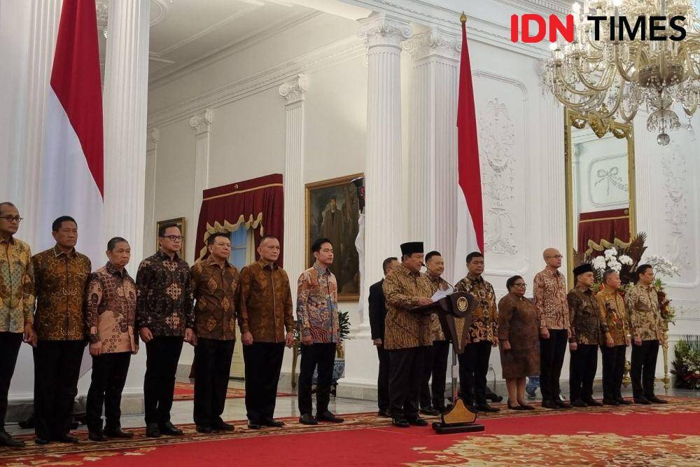 Presiden Prabowo dan Wapres Gibran umumkan Wakil Menteri Negara Kabinet Merah Putih pada Minggu (20/10/2024). (IDN Times/Ilman Nafi'an)