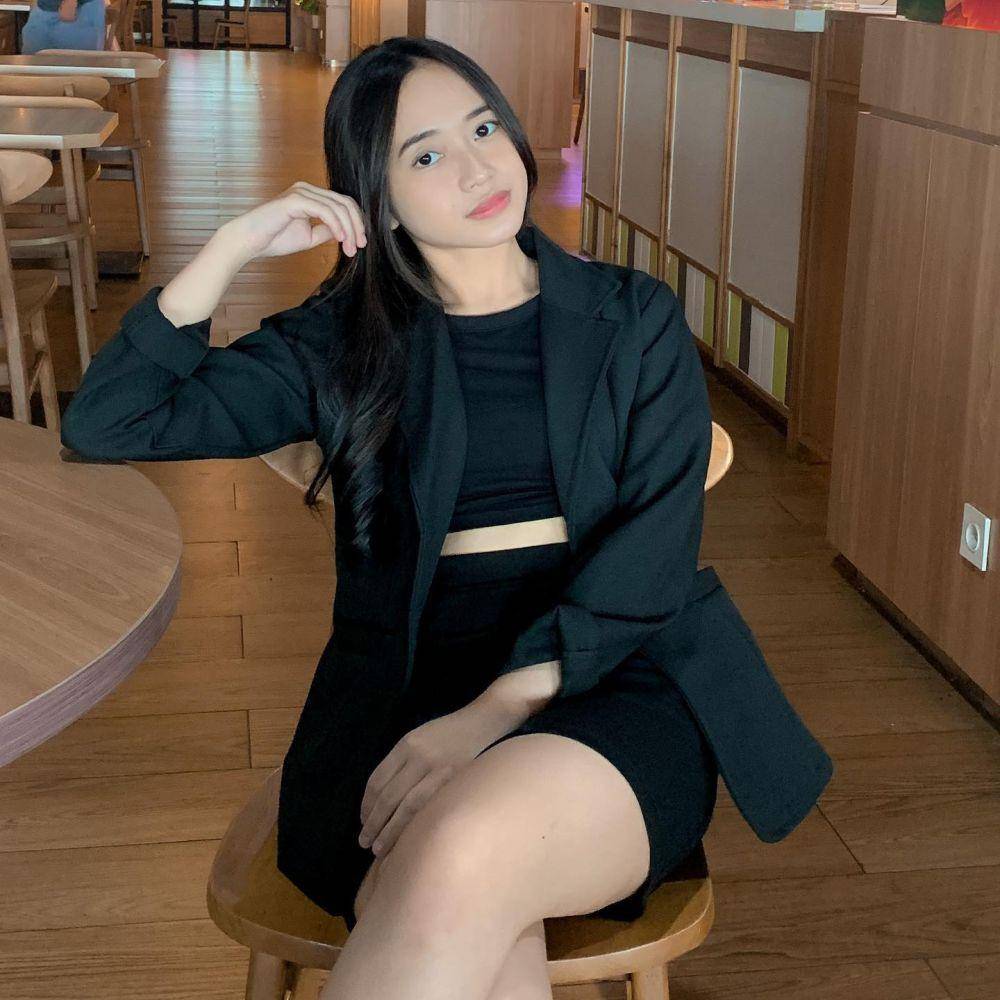 siapa Putri Kanina (instagram.com/putrikaninaaa)