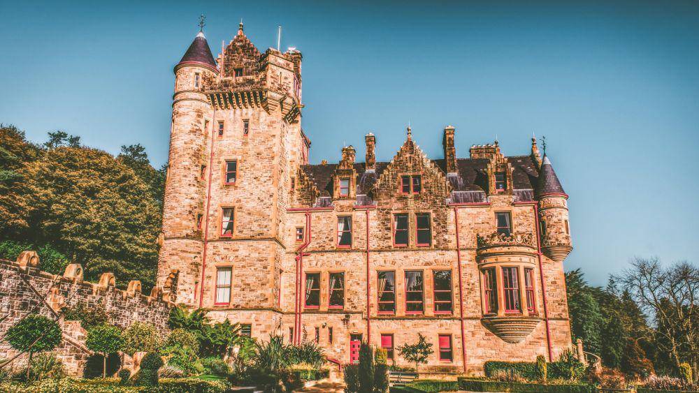 Belfast Castle (unsplash.com/K. Mitch Hodge)