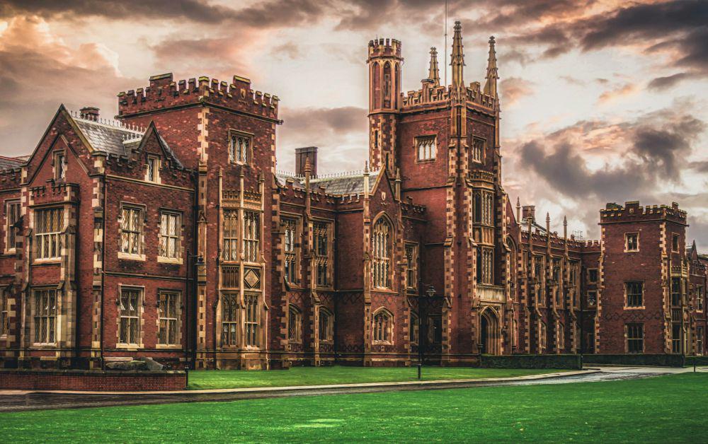6 Destinasi Wisata Terbaik di Kota Belfast Irlandia Utara