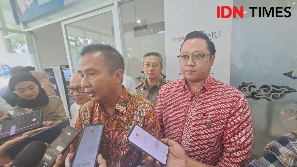 Bey Tegur Pemkot Bandung Soal Pembuangan Sampah di TPAS Sarimukti