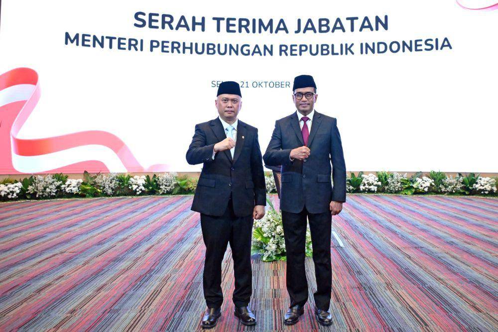 Budi Karya Serahkan Jabatan Menhub ke Dudy Purwagandhi