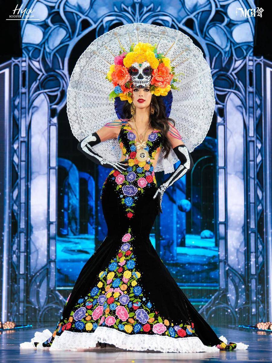 Kostum Nasional Finalis dari Amerika di Miss Grand International 2024 (Facebook.com/Miss Grand International)