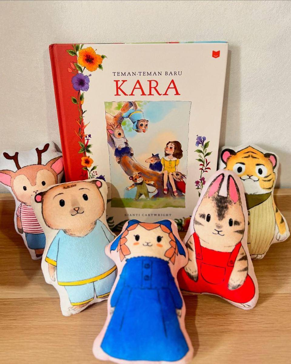 potret Asmirandah di acara launching buku Rianti Cartwright (instagram.com/asmirandah89)