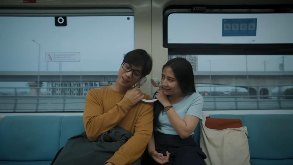 7 Rekomendasi Film Indonesia Sedih  tentang Keluarga, Dijamin Mewek