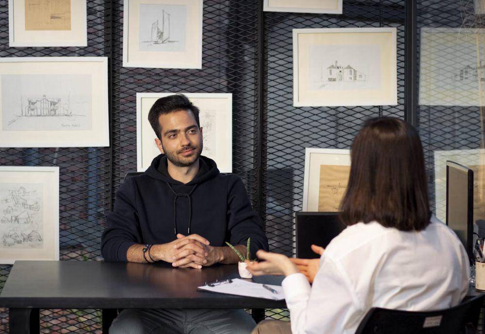 ilustrasi job interview (unsplash.com/Mina Rad)