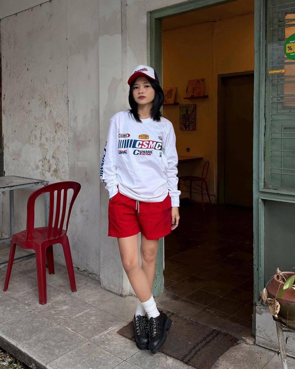 Adela Dwi (instagram.com/adeladwis)