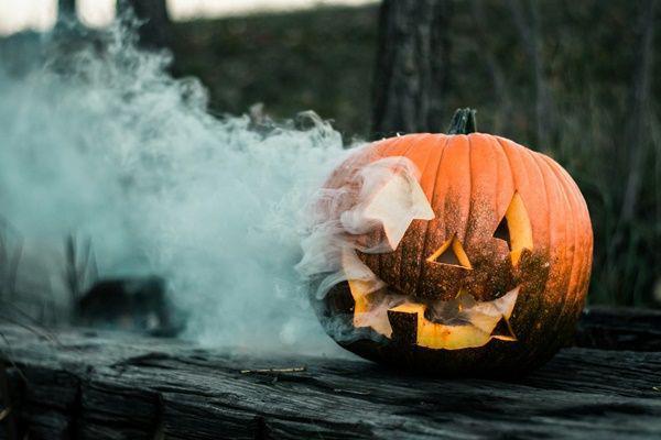 [QUIZ] Berdasar MBTI, Karakter Hantu Indonesia Mana yang Kamu Cocok Pakai Pas Hallowen Nanti?