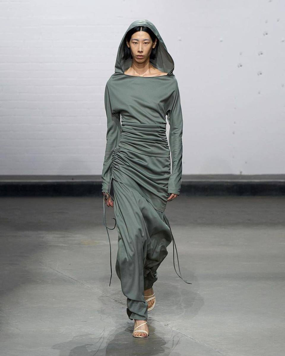 12 Koleksi Chet Lo di London Fashion Week 2024. (Instagram.com/chet_lo)