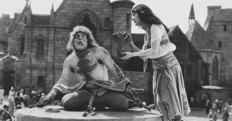 The Hunchback of Notre Dame (dok. Universal Pictures/The Hunchback of Notre Dame)