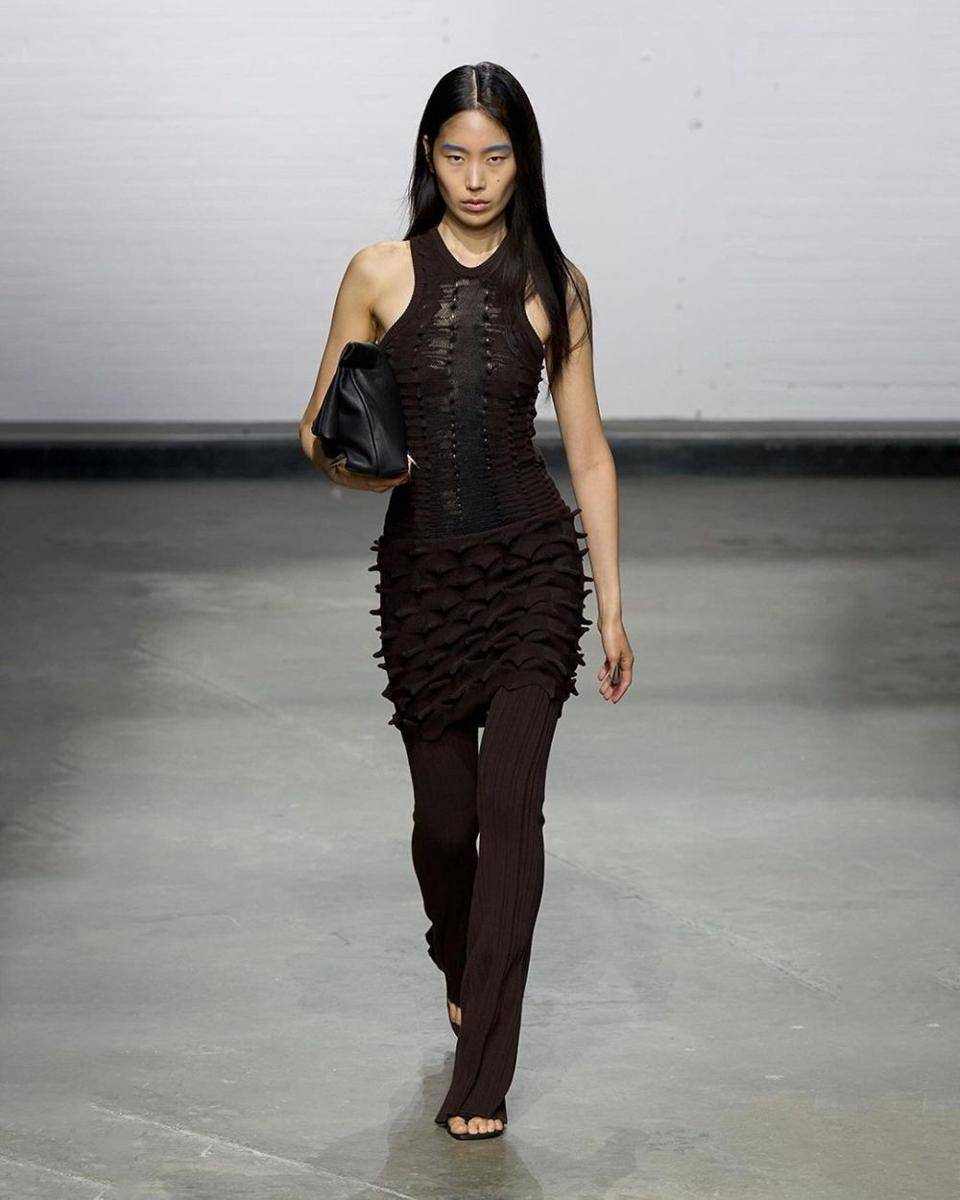12 Koleksi Chet Lo di London Fashion Week 2024. (Instagram.com/chet_lo)