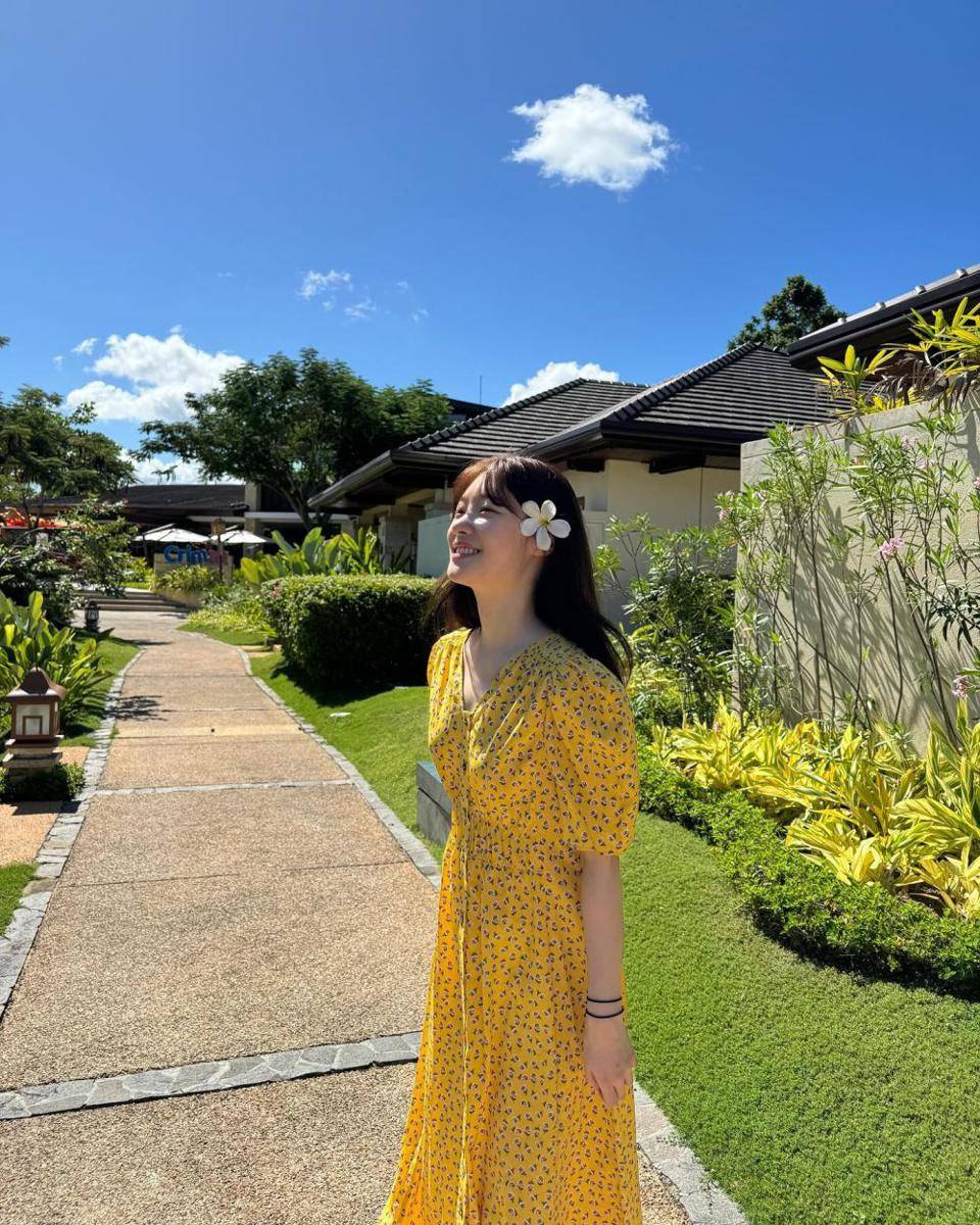 Jung Chae Yeon (instagram.com/j_chaeyeoni)