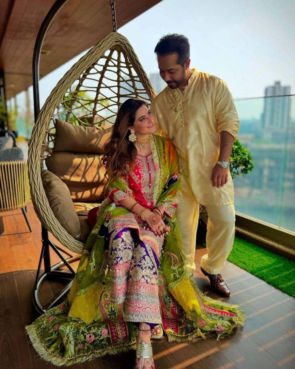 Shivaleeka Oberoi dan suami 