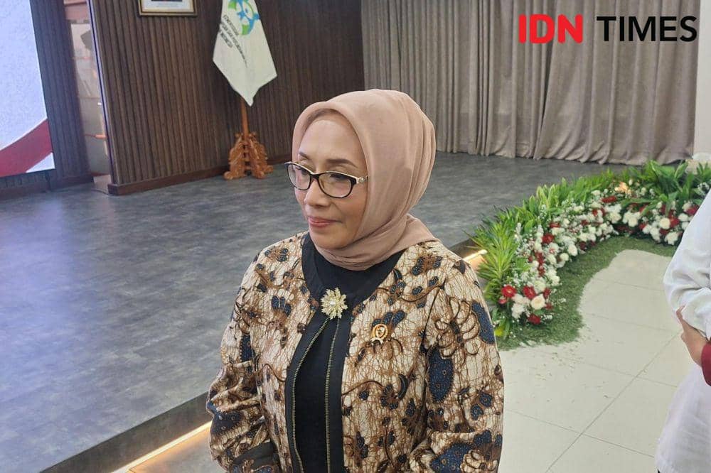 Menteri PPPA periode 2024-2029 Arifatul Choiri Fauzi di KemenPPPA, Senin (21/10/2024) (IDN Times/Lia Hutasoit)