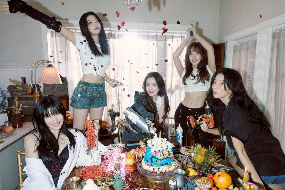 Foto Red Velvet 'The ReVe Festival 2022 - Birthday' (x.com/RVsmtown)