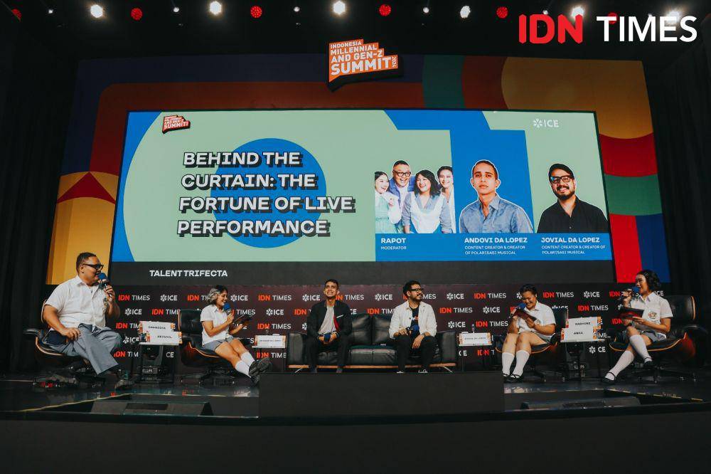 Andovi dan Jovial Da Lopez dalam sesi "Behind the Curtains: The Fortune of Live Performance" di acara IMGS 2024 pada Selasa (22/10/2024). (IDN/Tata Firza