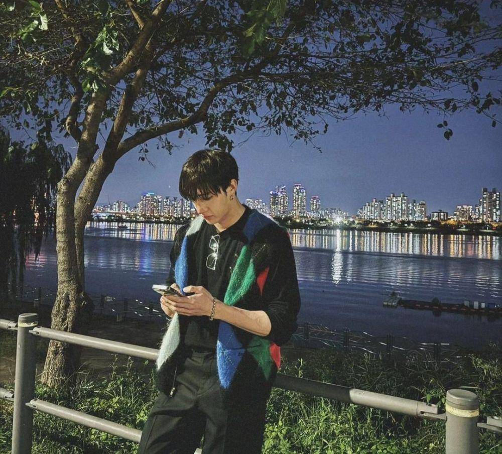 Bang Chan Stray Kids (instagram.com/gnabnahc)