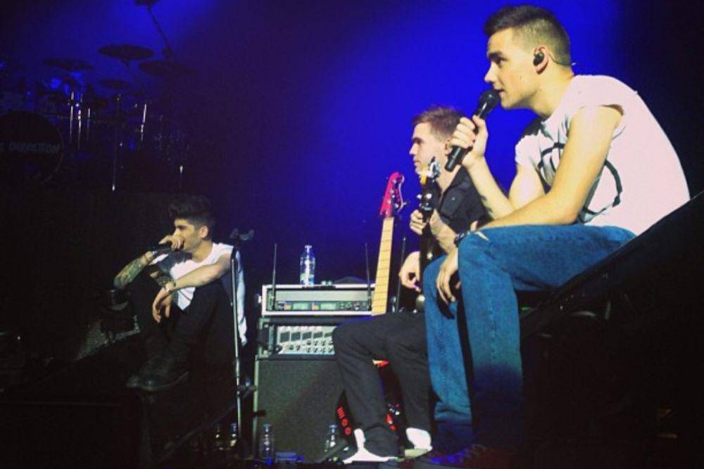 potret Liam Payne saat manggung bersama One Direction di Dublin (instagram.com/onedirection)