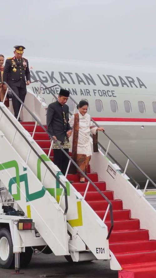 Arumi dan Emil saat penyambutan Jokowi di Solo (Instagram.com/emildardak)