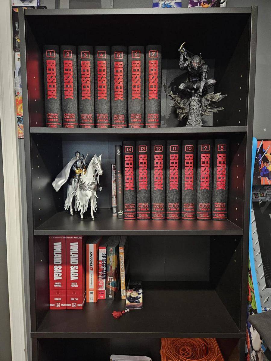 potret koleksi Berserk (reddit.com/user/Regula_bean)