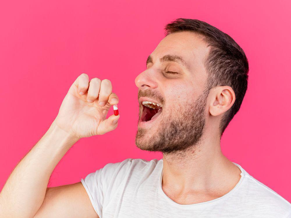 Apa Dampaknya Minum Obat saat Perut Kosong?