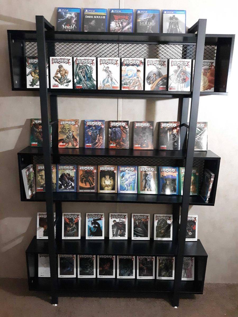 potret koleksi Berserk (reddit.com/user/TekkenKing91)