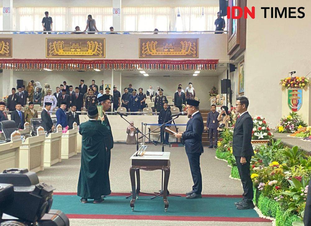 Pelantikan PAW anggota DPRD Provinsi Lampung dari politisi Partai Golkar. (IDN Times/Tama Yudha Wiguna).