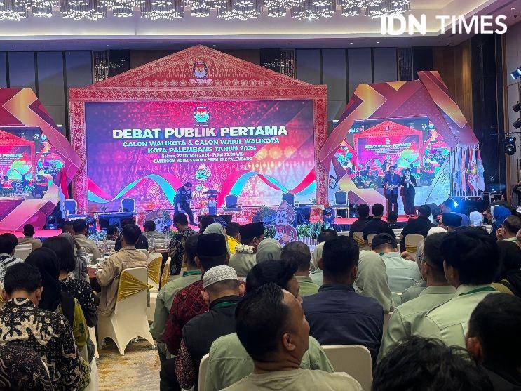 Debat perdana calon wali kota dan wakil wali kota Palembang (IDN Times/Rangga Erfizal)