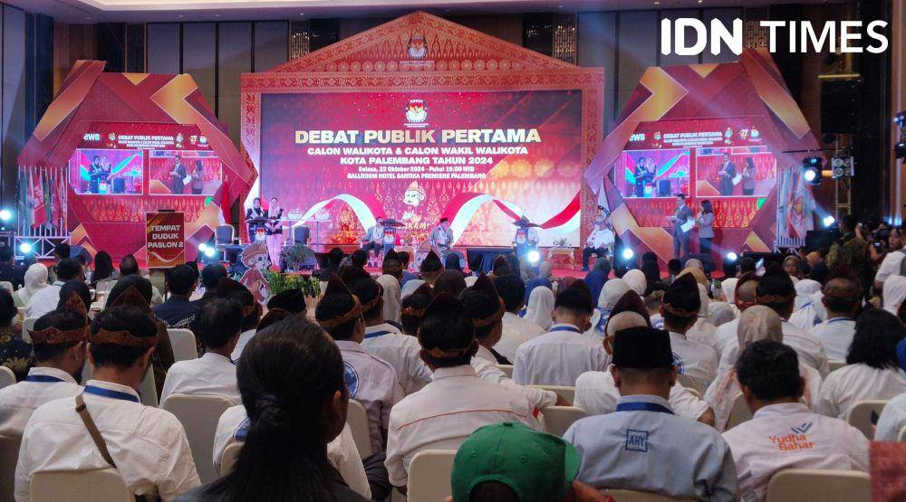 Debat perdana calon wali kota dan wakil wali kota Palembang (IDN Times/Rangga Erfizal)