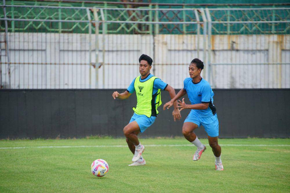 Pemain PSIS Semarang sedang jalani latihan rutin. (dok. PSIS)