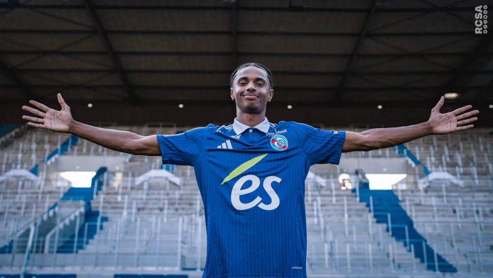 Yoni Gomis (rcstrasbourgalsace.fr)