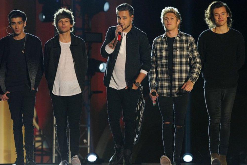 11 Alasan Kenapa One Direction Hiatus, Saling Ribut?