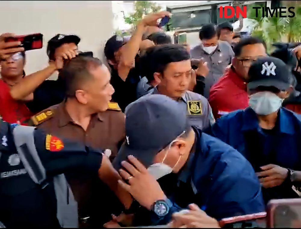 Kejati Jatim Pastikan 3 Hakim OTT Sudah Tersangka