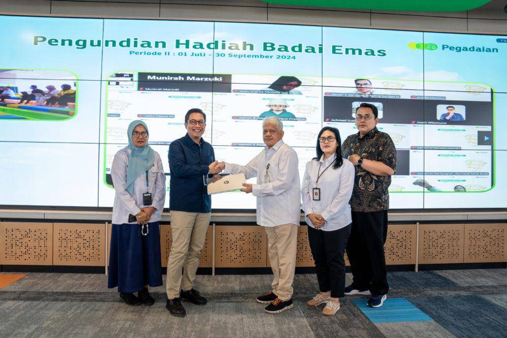 Pegadaian kembali mengundi pemenang Badai Emas Periode II yang berlangsung di The Gade Tower Jakarta, pada Rabu (23/10). (dok. Pegadaian)