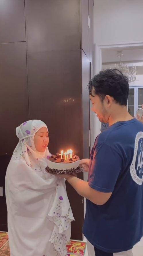 ulang tahun Kiky Saputri (Instagram.com/kikysaputrii)
