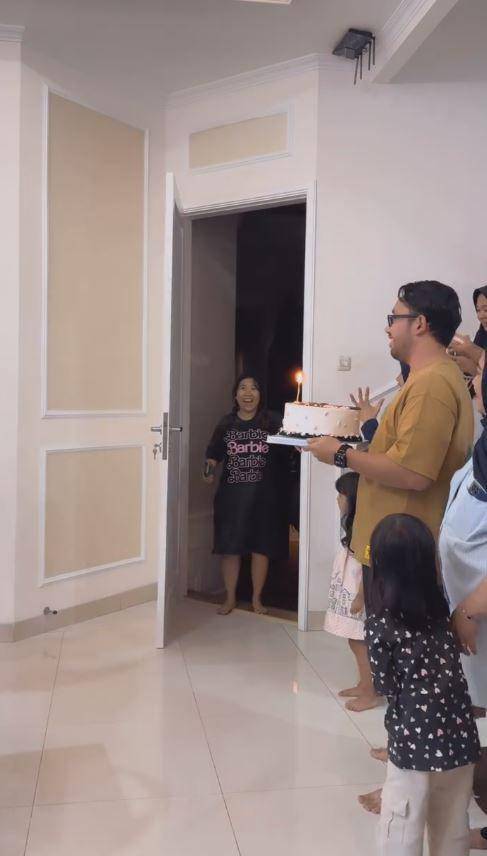 ulang tahun Kiky Saputri (Instagram.com/kikysaputrii)