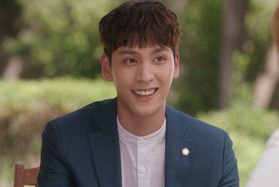 Choi Tae Joon di drama Suspicious Partner (dok. SBS/Suspicious Partner)