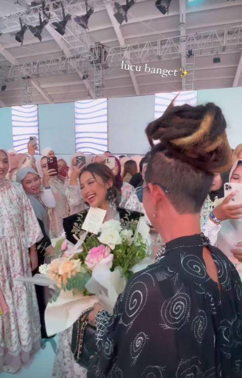 Jennifer Coppen di Jakarta Fashion Week (Instagram.com/jennifercoppenreal20)
