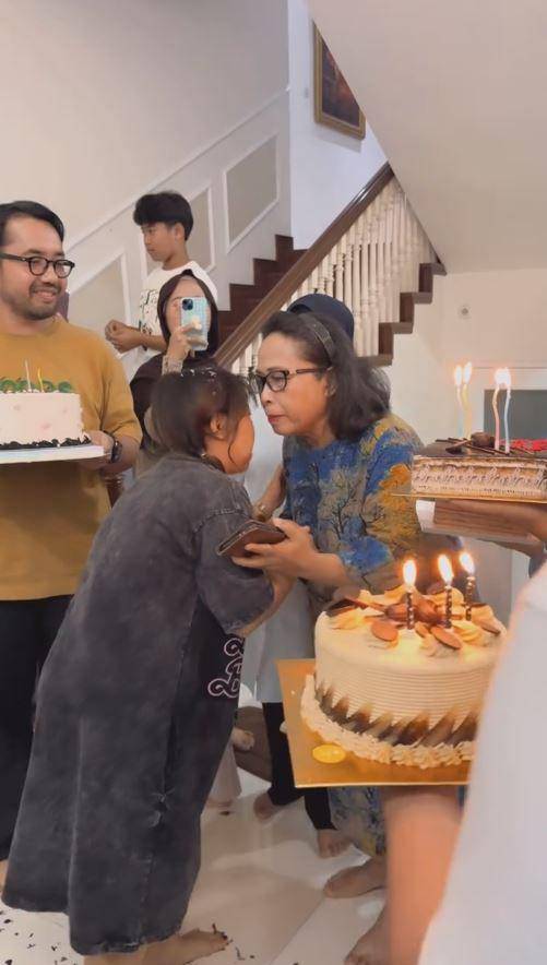ulang tahun Kiky Saputri (Instagram.com/kikysaputrii)