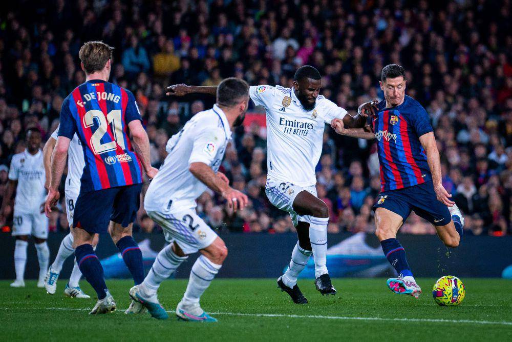 Barcelona melawan Real Madrid di LaLiga 2022/2023. (x.com/FCBarcelona)